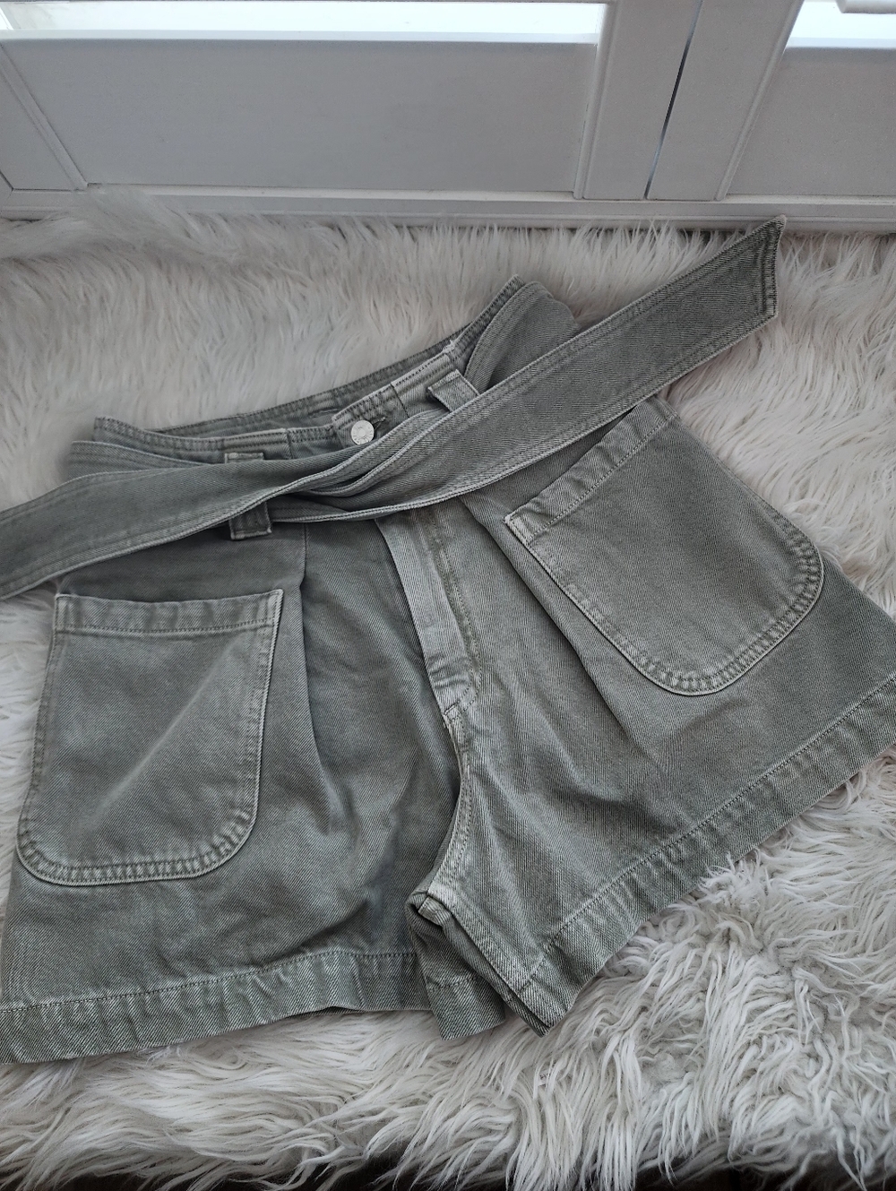 EDWIN PEYTON GREEN MILITARY HIGHWAIST BELTED SHORTS EUCALIPTUS WASH SIZE 26